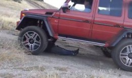 最新爆料越野车视频播放